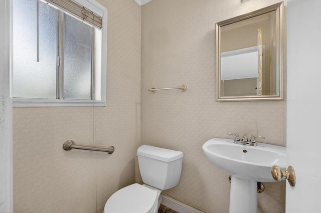 4117 H St, Sacramento, CA 95819