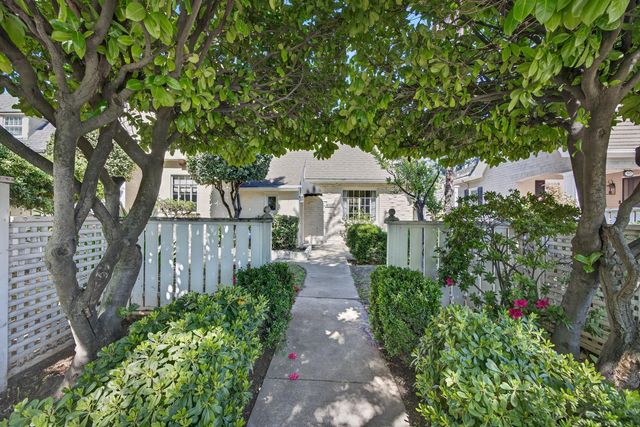 4117 H St, Sacramento, CA 95819