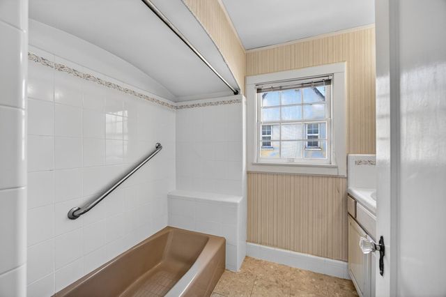 4117 H St, Sacramento, CA 95819