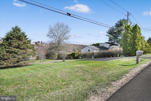 457 WYNONAH DR, Auburn, PA 17922