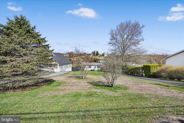 457 WYNONAH DR, Auburn, PA 17922