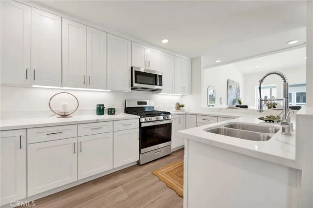 12525 W Andre Lane, Sun Valley, CA 91352