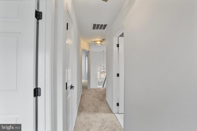 20381 FARMGATE TER, Ashburn, VA 20147