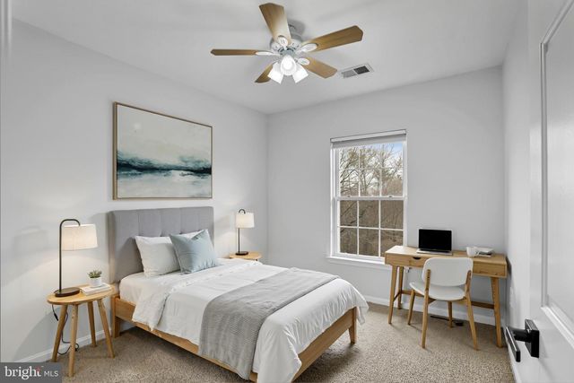 20381 FARMGATE TER, Ashburn, VA 20147