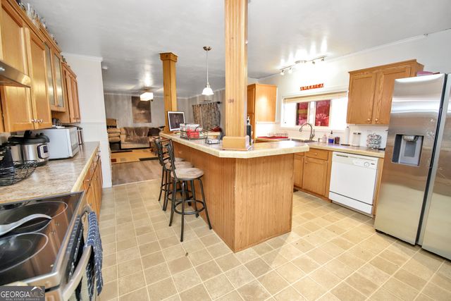 260 Blanchard Avenue, Pine Mountain, GA 31822