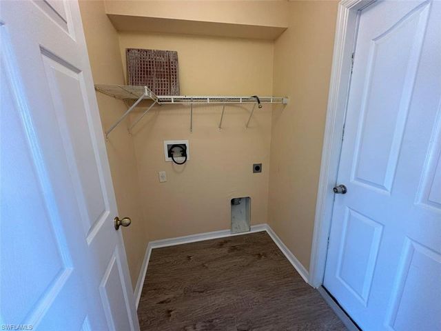 2718 NW 5th ST, Cape Coral, FL 33993