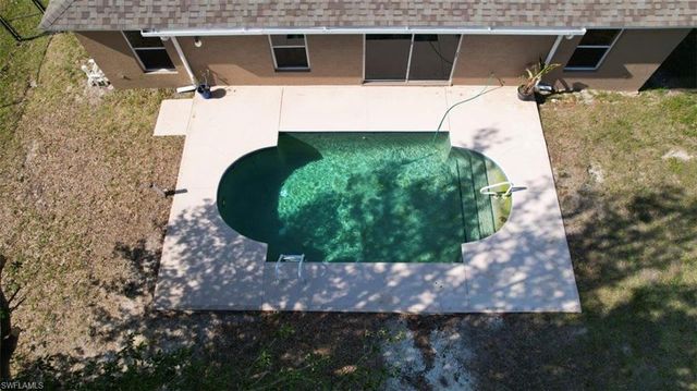 2718 NW 5th ST, Cape Coral, FL 33993