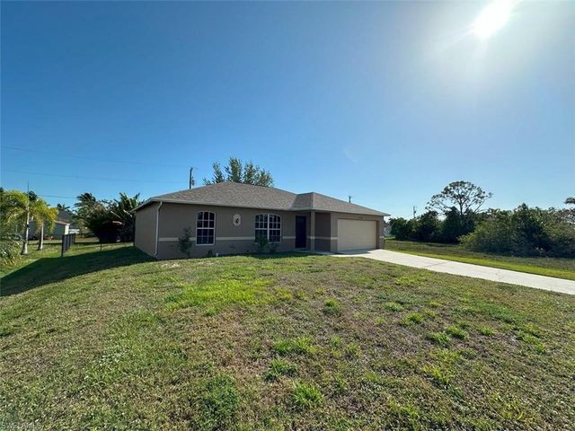 2718 NW 5th ST, Cape Coral, FL 33993