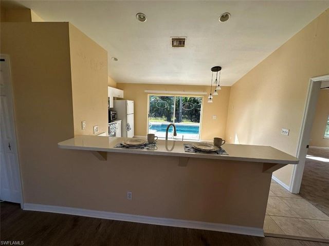 2718 NW 5th ST, Cape Coral, FL 33993