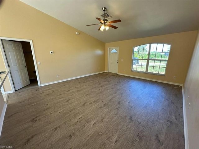 2718 NW 5th ST, Cape Coral, FL 33993