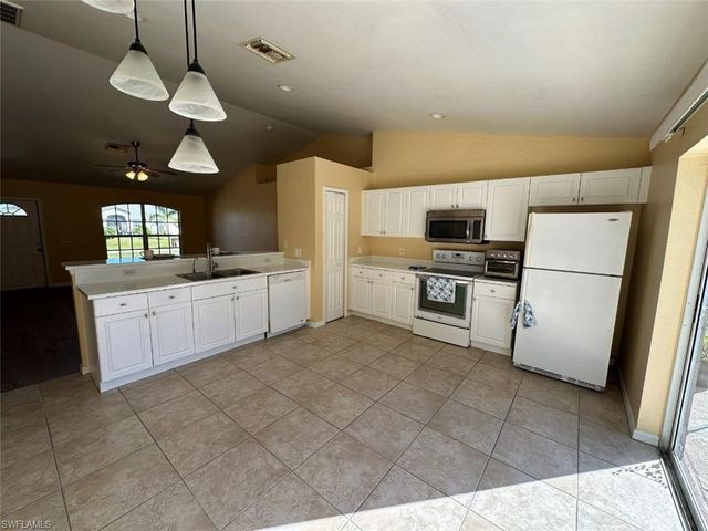 2718 NW 5th ST, Cape Coral, FL 33993