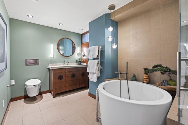 7610 Alden Way NE, Fridley, MN 55432