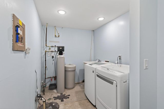 7610 Alden Way NE, Fridley, MN 55432