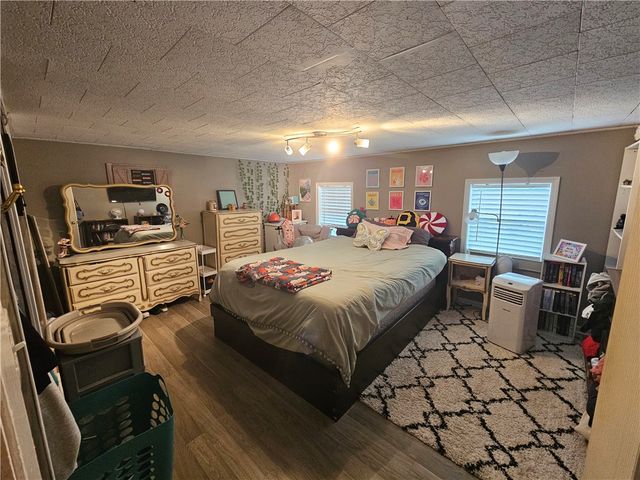 1110 Sunrise Dr, Neshannock Twp, PA 16105