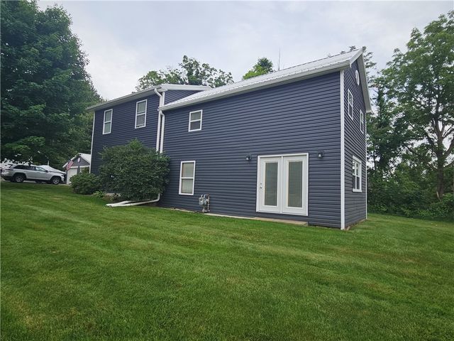 1110 Sunrise Dr, Neshannock Twp, PA 16105