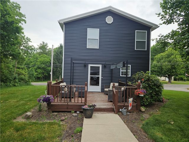1110 Sunrise Dr, Neshannock Twp, PA 16105