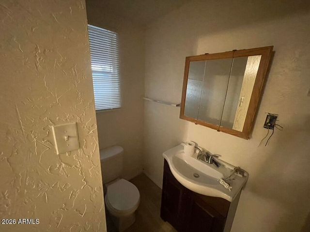 241 E ELWOOD Street 2, Phoenix, AZ 85040