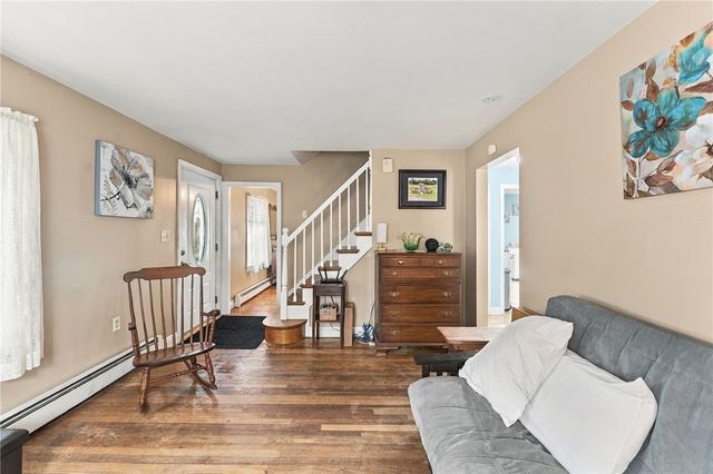 12 Deacon Avenue, Warwick, RI 02886