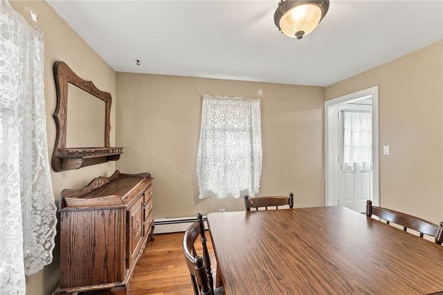 12 Deacon Avenue, Warwick, RI 02886