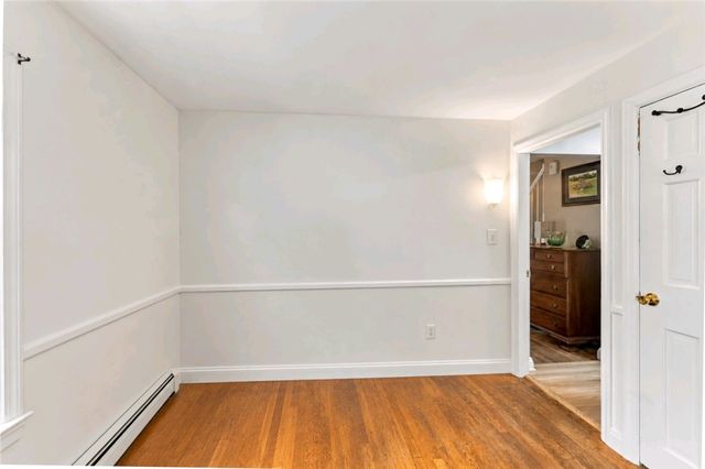 12 Deacon Avenue, Warwick, RI 02886