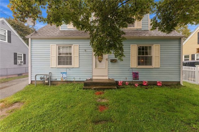 12 Deacon Avenue, Warwick, RI 02886