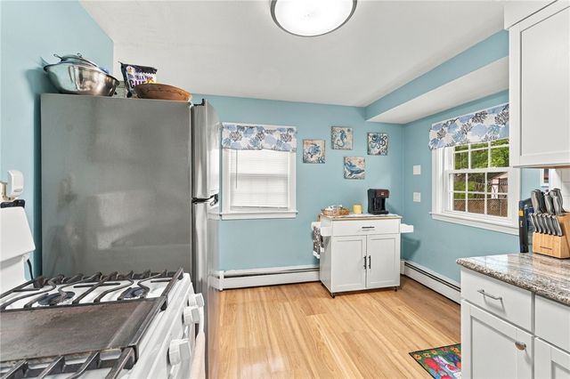 12 Deacon Avenue, Warwick, RI 02886