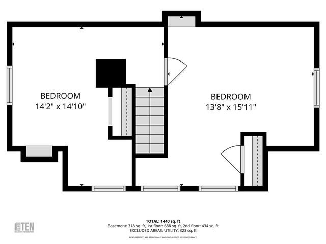 12 Deacon Avenue, Warwick, RI 02886