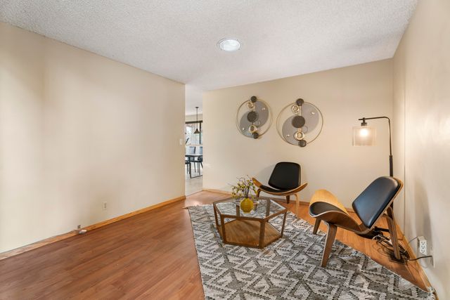 1869 NE Moonglow Court, Bend, OR 97701