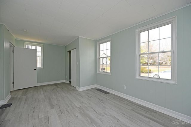 329 Walnut Street, Reading, OH 45215