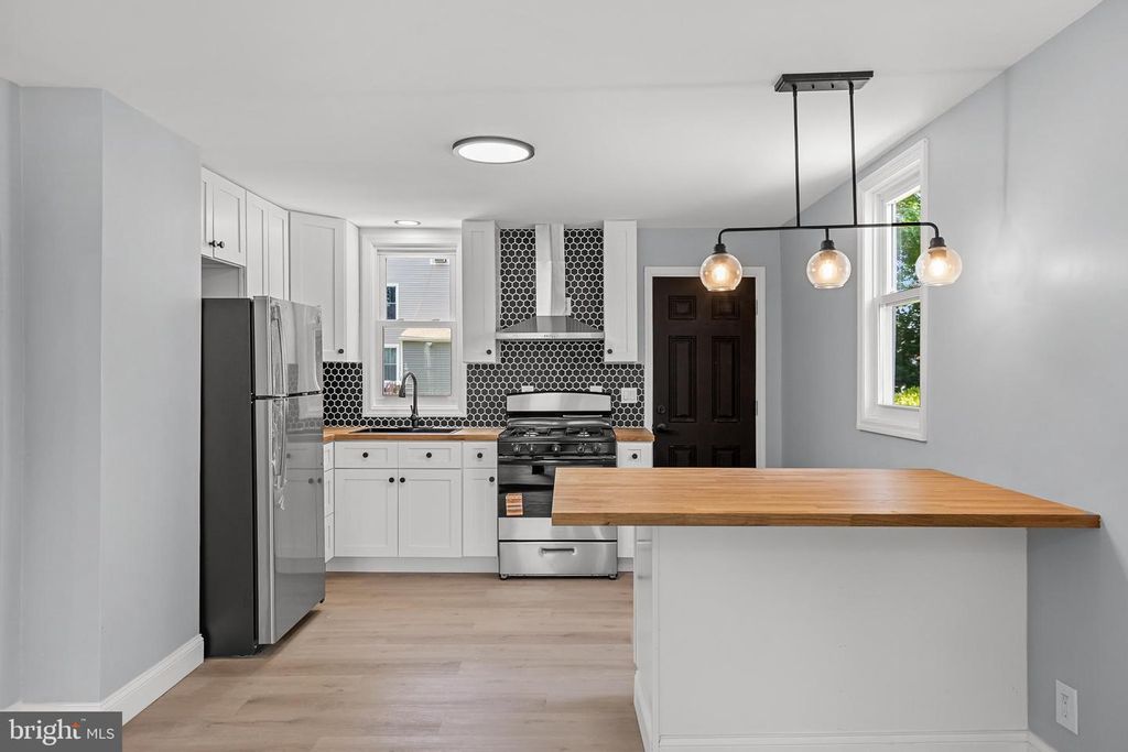 117 COOPER AVE, Oaklyn, NJ 08107