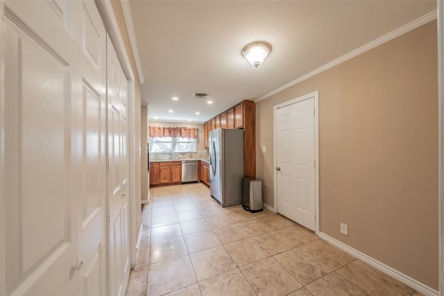 6817 Fortune Road, Fort Worth, TX 76116