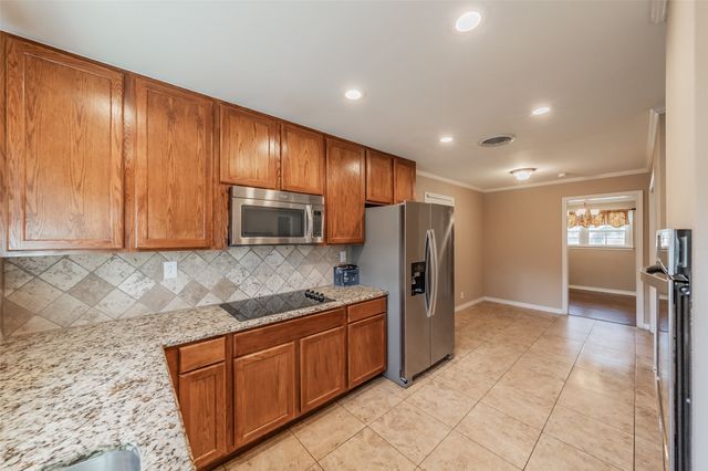 6817 Fortune Road, Fort Worth, TX 76116