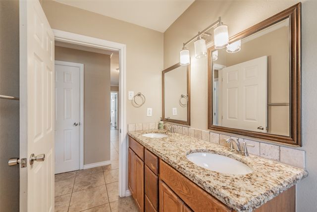 6817 Fortune Road, Fort Worth, TX 76116