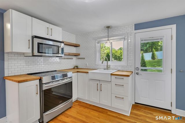 142 North Main Street, West Hartford, CT 06107