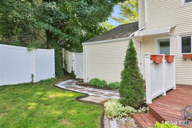 142 North Main Street, West Hartford, CT 06107