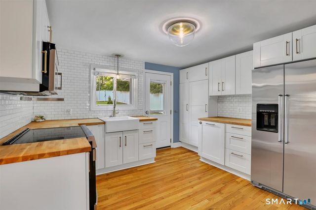 142 North Main Street, West Hartford, CT 06107