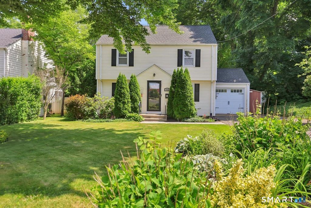 142 North Main Street, West Hartford, CT 06107