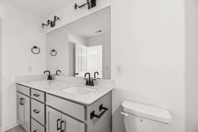 3130 Gravity Drive, Columbia, TN 38401