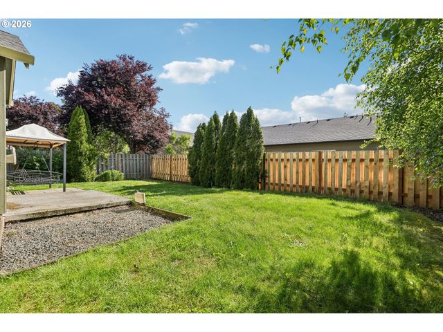 648 S DONNA Dr, Newberg, OR 97132