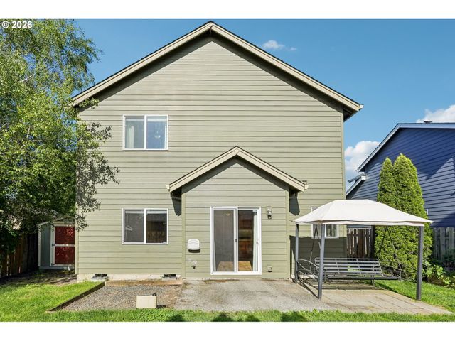648 S DONNA Dr, Newberg, OR 97132