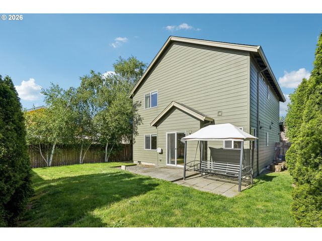 648 S DONNA Dr, Newberg, OR 97132