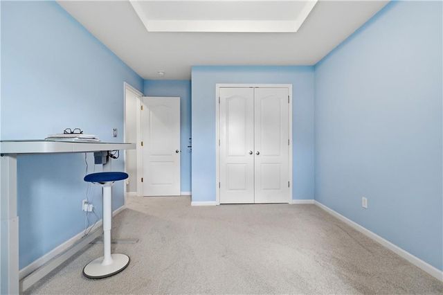 21117 E 50th Terrace Drive S, Blue Springs, MO 64015