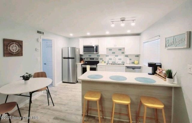 7605 Ridgewood Avenue 14, Cape Canaveral, FL 32920