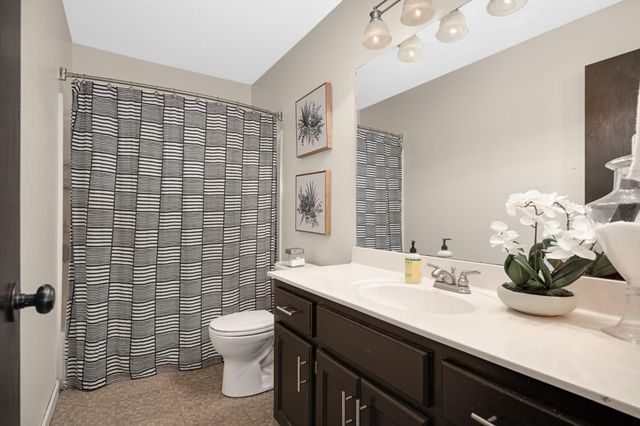 15556 Danbury Avenue W, Rosemount, MN 55068