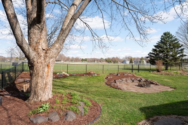 15556 Danbury Avenue W, Rosemount, MN 55068