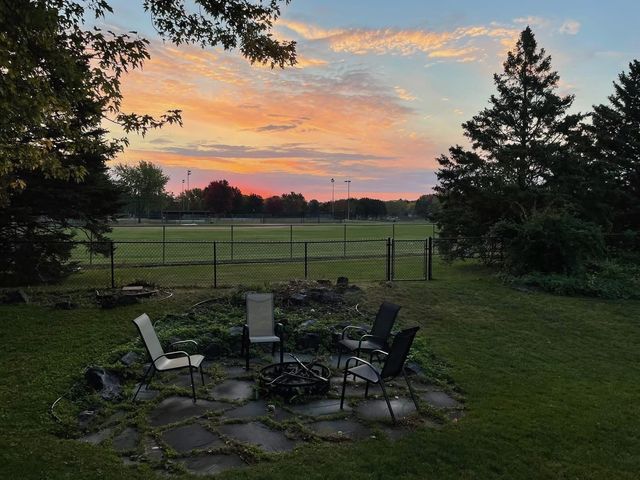 15556 Danbury Avenue W, Rosemount, MN 55068