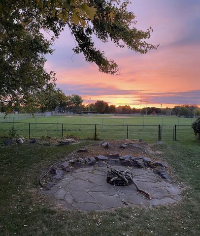 15556 Danbury Avenue W, Rosemount, MN 55068