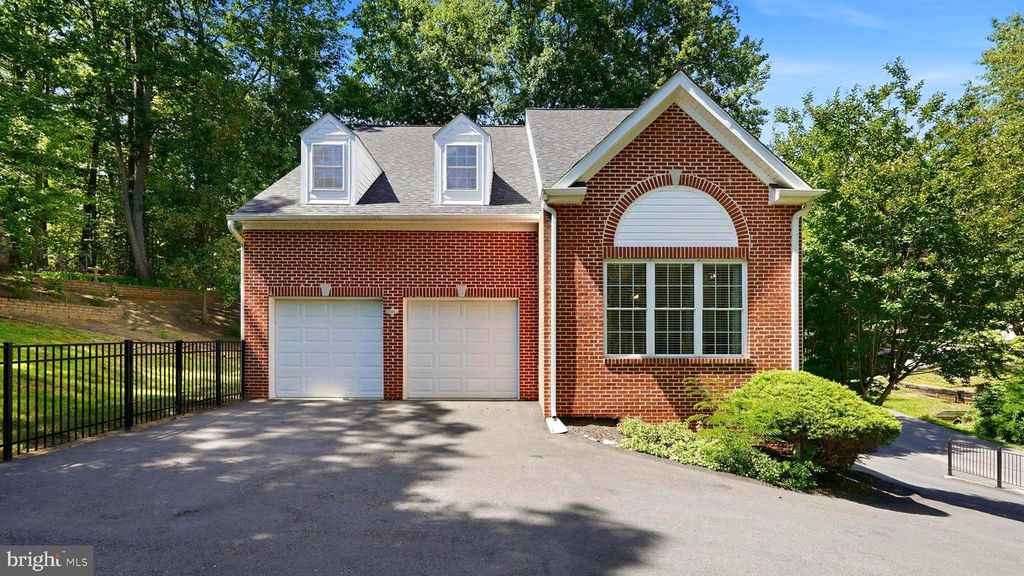 2311 HARPOON DR, Stafford, VA 22554