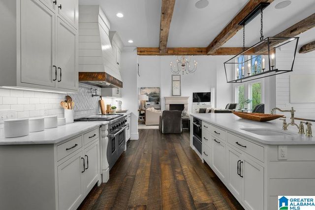 2406 OAK RIDGE DRIVE, Jasper, AL 35504