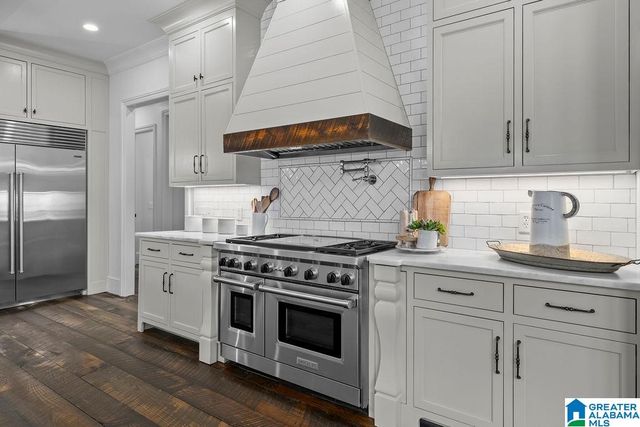 2406 OAK RIDGE DRIVE, Jasper, AL 35504